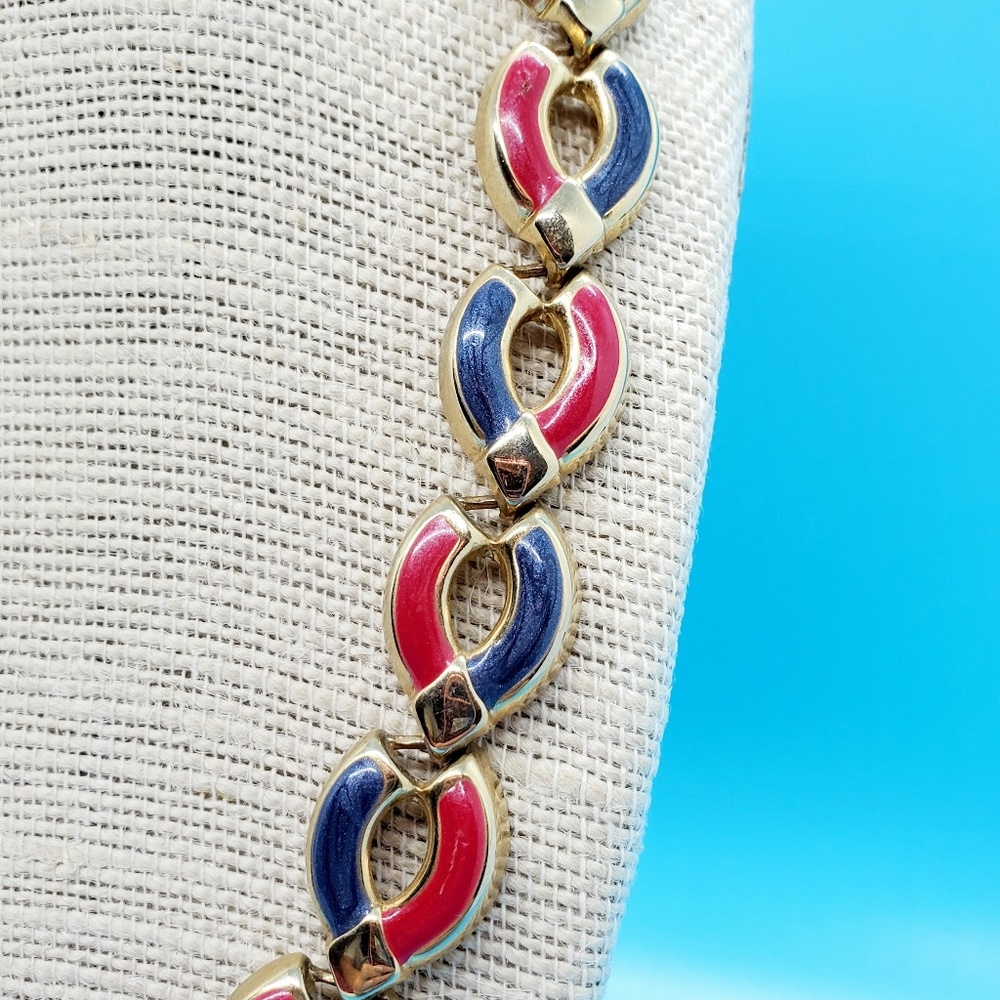 VINTAGE goldtone blue and deep pink abstract design necklace Classic - Picture 4 of 7